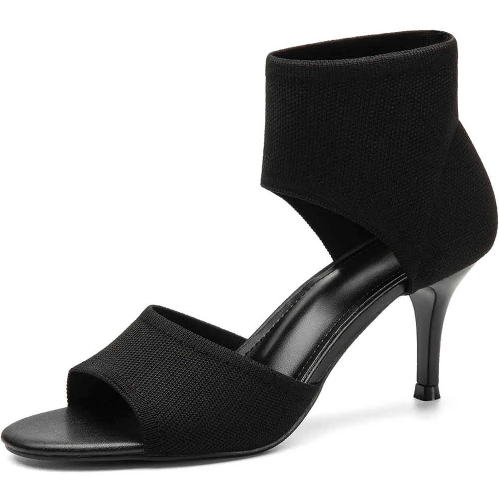 Elegant Black NEWBELLA Women's  pointed HIGH Heels size:6.5 
New in a box